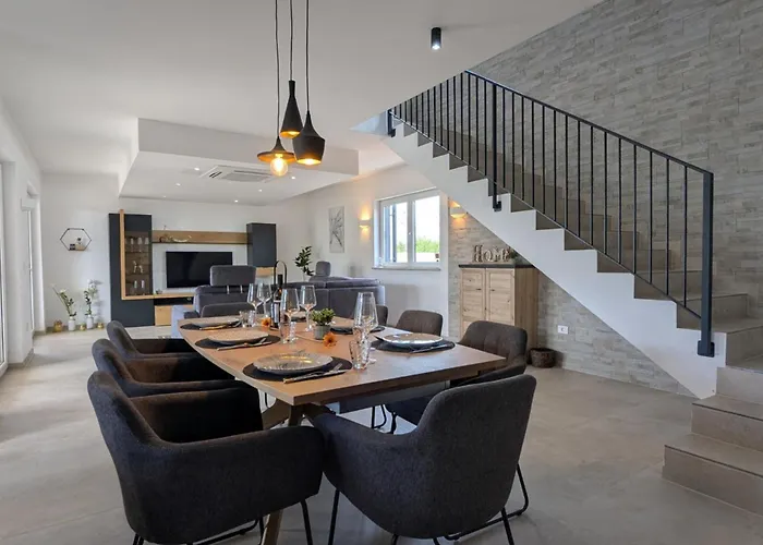 Vikendica Anso Milanezi