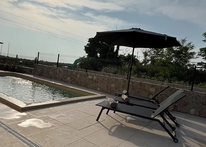 Vikendica Anso Milanezi