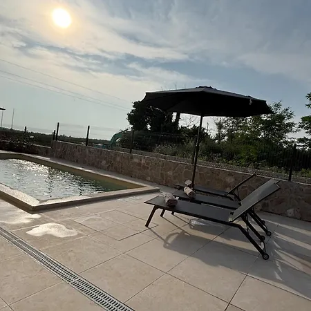 Holiday home Anso Milanezi